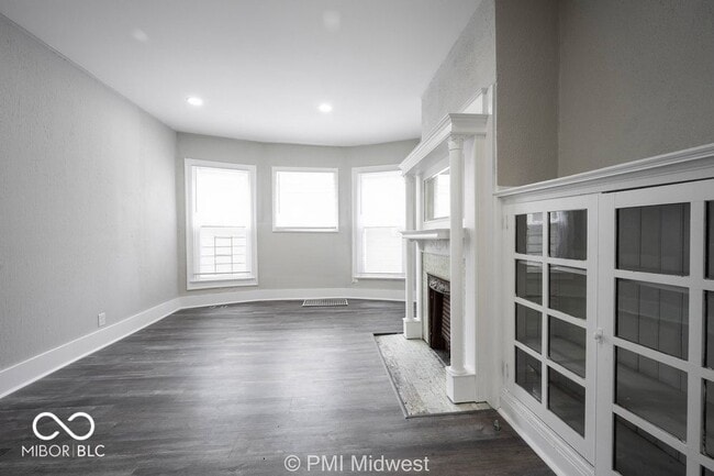 Photo - 538 W 29th St
