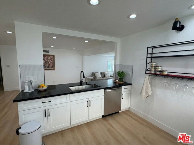 Photo - 17913 Martha Pl