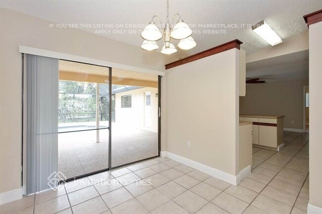 Photo - 10821 NW 33rd St