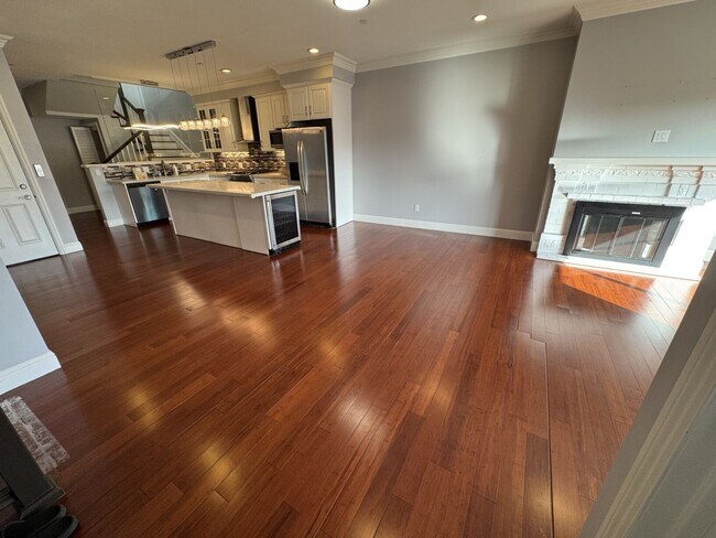 Photo - 1334 Anza St Unidad 1334