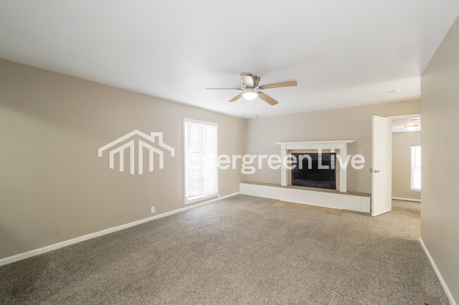 Photo - 10505 Eastern Ave