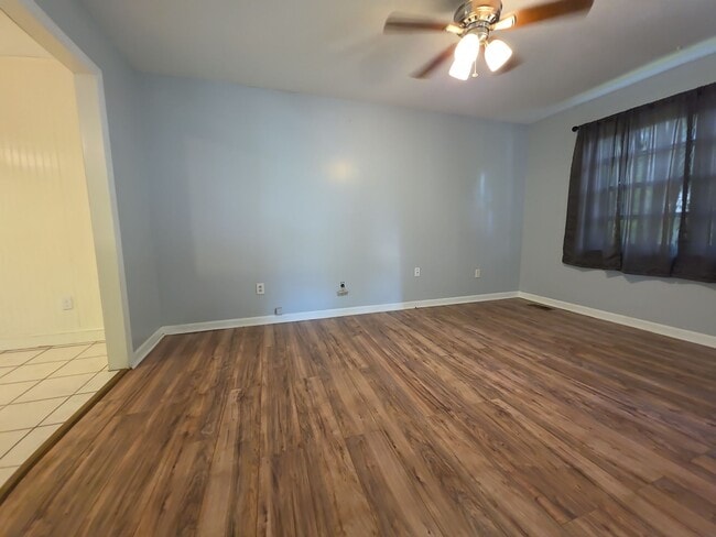 Photo - 3910 Grunden Dr SW