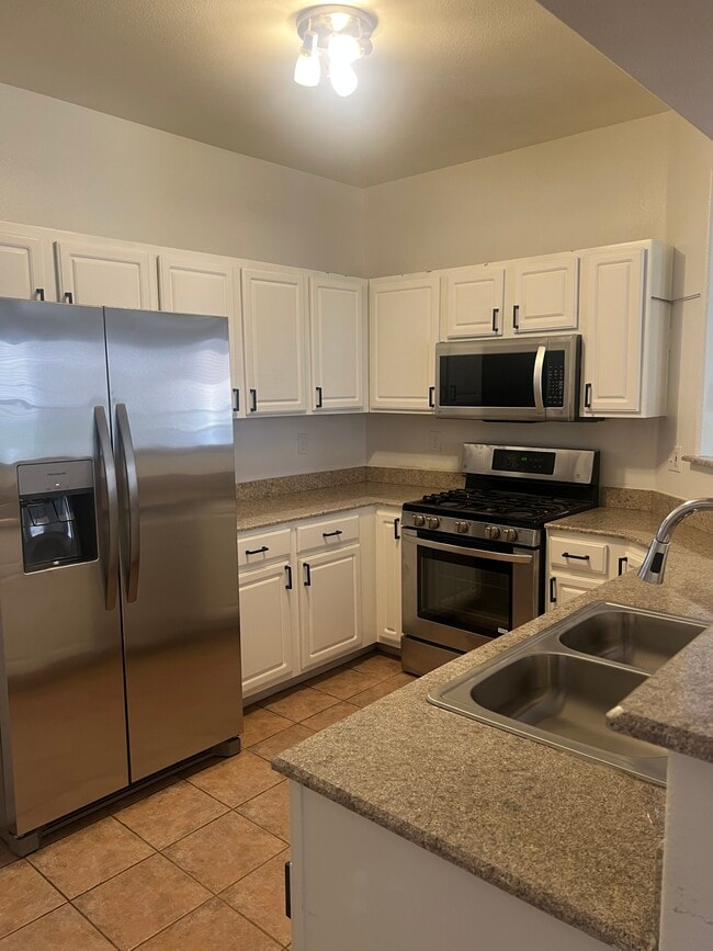 Photo - 8555 W Russell Rd