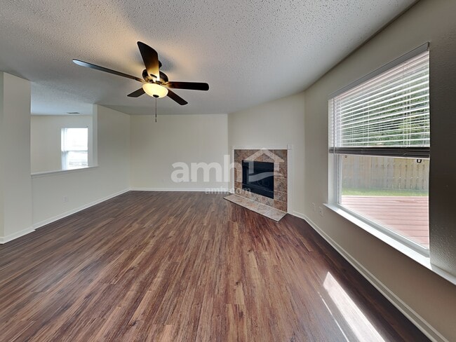 3336 Spring Wind Ln