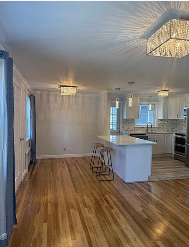 128 Seminole Ave