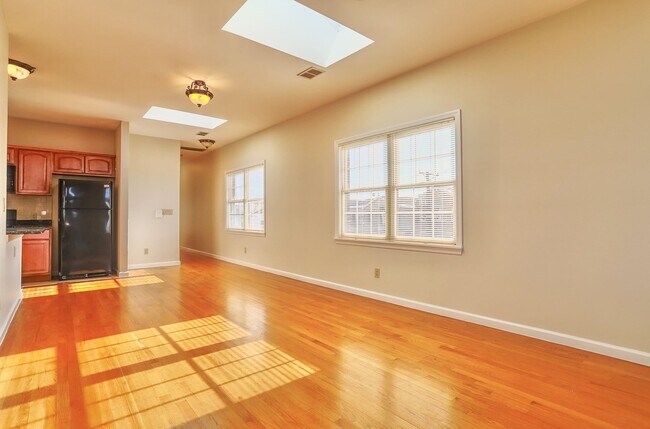 Photo - 24 Emerson Ave Unit 2