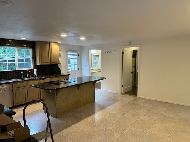 Photo - 16220 Greenwood Ln