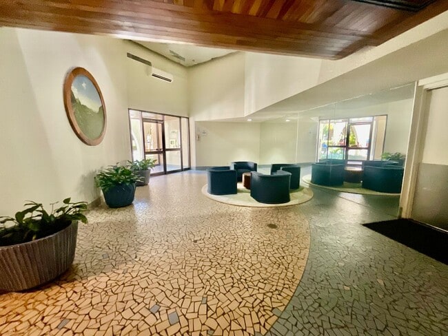 Photo - Renovated Studio, Great Amenities & Area
