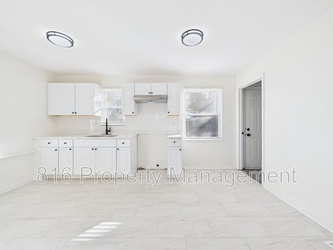 Photo - 5017 Dodson Ave