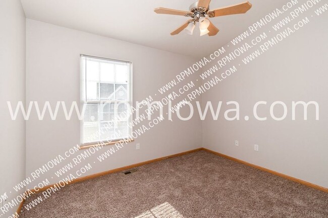 Photo - 3181 SW Sharmin Ln House