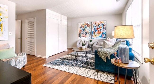 Waterford Square Apartment Homes