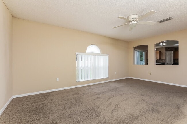 Photo - 1762 Hillandale Ave