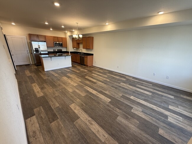 Photo - 885 E 98th Ave