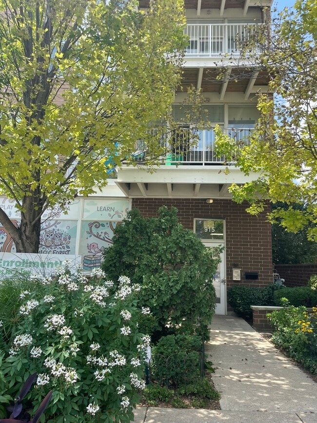 Building Photo - 915 S Oak Park Ave Unit 1A Rental