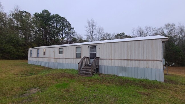Photo - 77 Saturn Ln