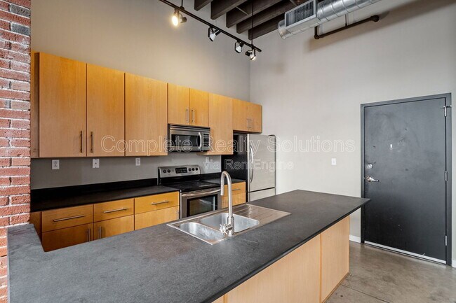 Photo - 614 S 7th St Unit 102