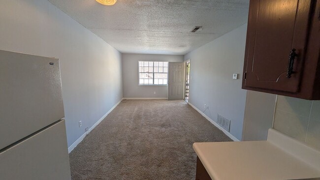 Photo - 837 Graymont Ave W Unidad Apt D
