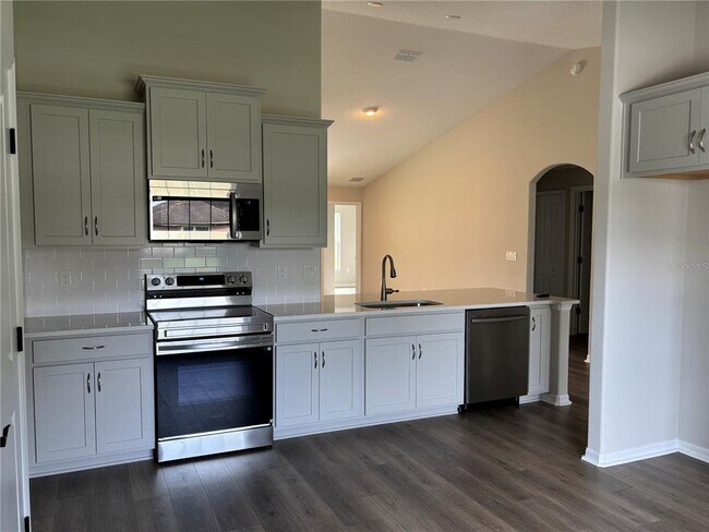 Photo - 98 Pine Cir Dr