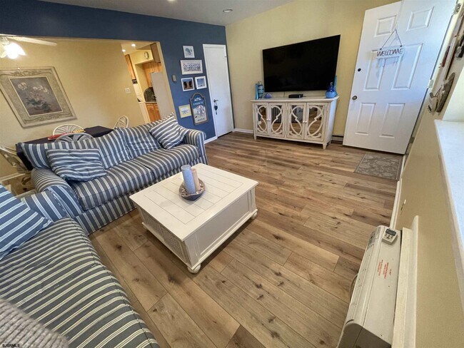 Photo - 21 S Monroe Ave Unit B11