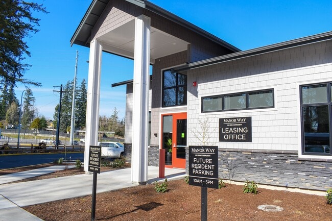Leasing Office Entrance