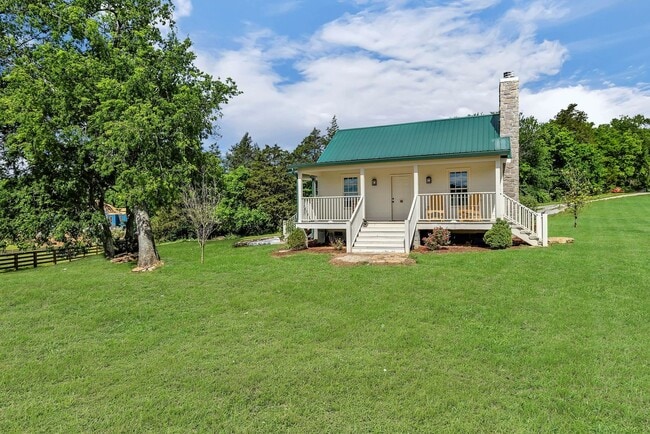 Photo - 265+ acre horse farm in Leipers Fork, TN