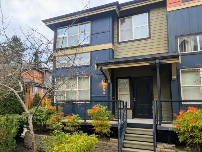 Building Photo - 2Bd/2.25Ba Mukilteo Townhouse
