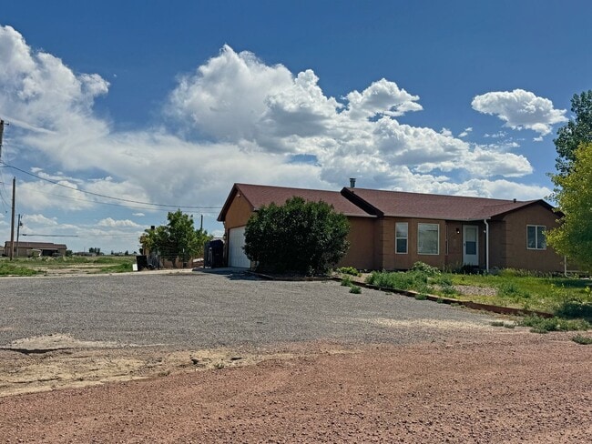 Photo - Move-In Special! FREE 50" TV for Qualified Tenants!