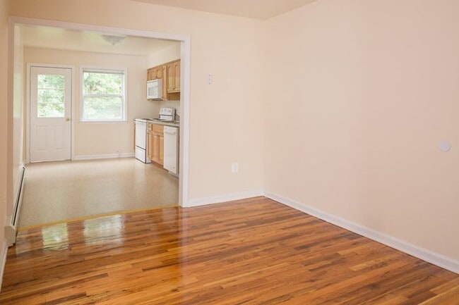 Photo - Kentwood Village