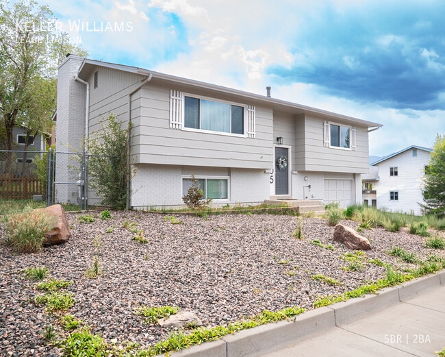 Photo - 1105 Mt View Ln