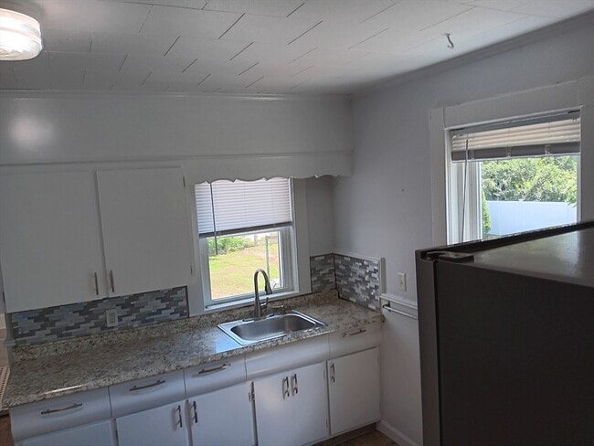 Photo - 61 Spruce St Unit 1