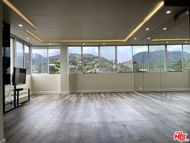 Photo - 17352 Sunset Blvd Unit 605-D