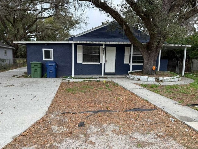 Building Photo - 3/2 Tampa Available NOW !!