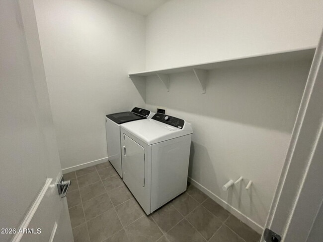 Photo - 37014 W Prado St