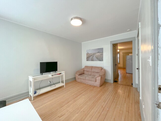 Photo - 2442 N Ashland Ave Unit 1