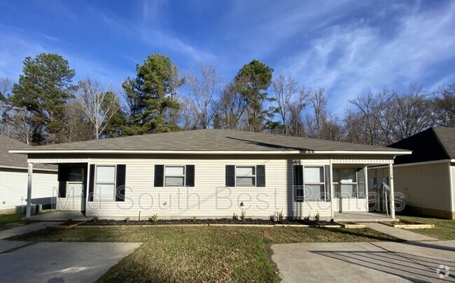 Building Photo - 313 Clint Rd Unit B Rental