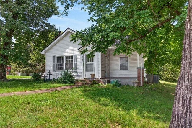 Photo - 251 Forbes Ave