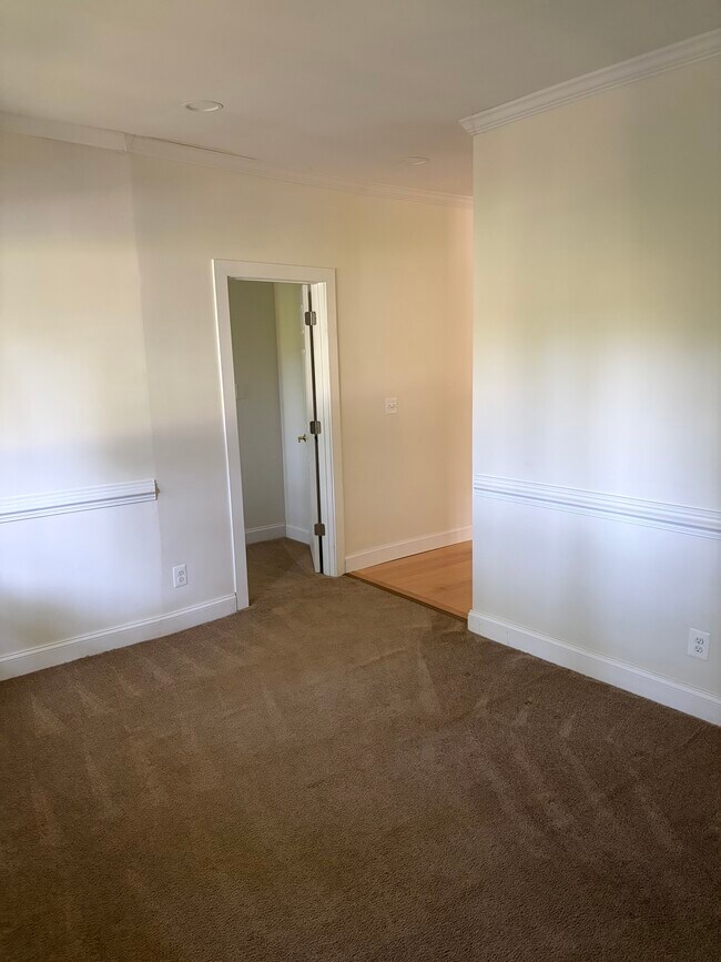 Photo - 8717 Little River Tpke Unidad Annandale Apartment