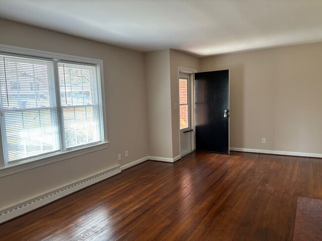 Photo - 3 BED, 2 BATH BRICK HOME IN ASHEBORO!