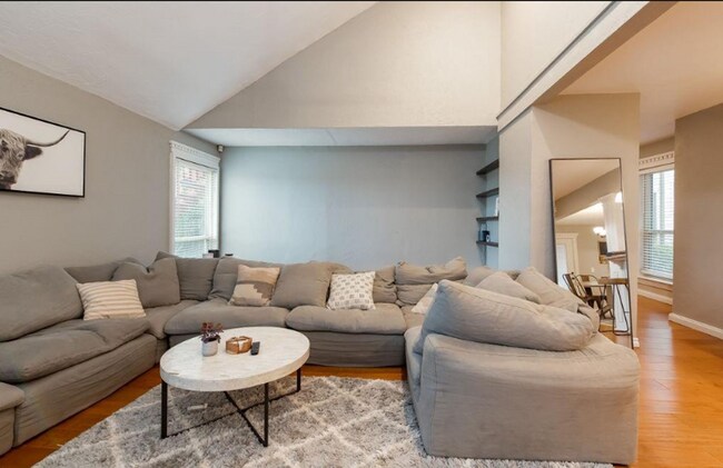 Photo - Beautifully Updated 3-Bed, 3-Bath Home in Moore