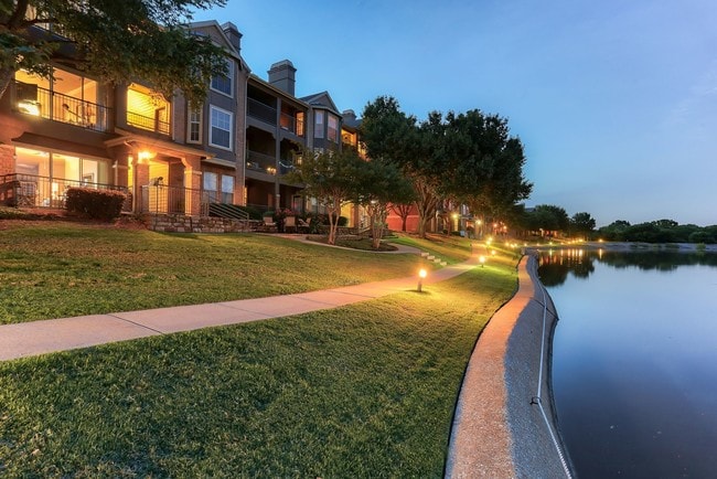 Photo - The Reserve On Willow Lake Apartments