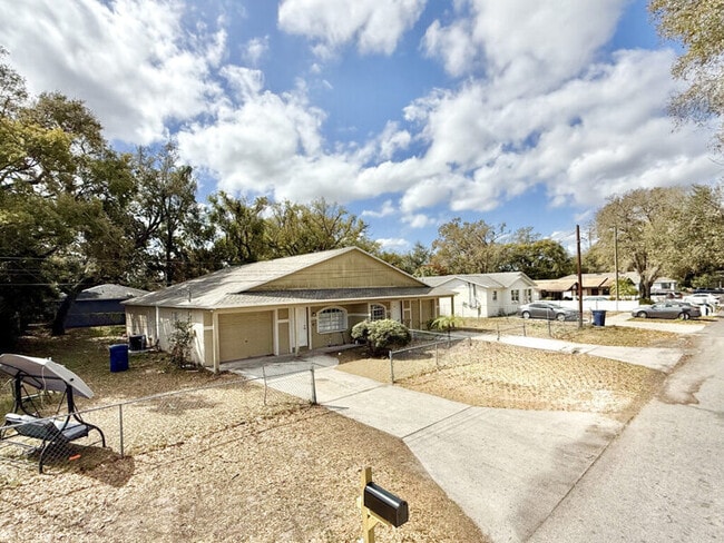 Photo - 2625 E 32nd Ave