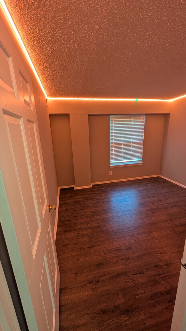 Photo - 7621 Provincial Dr Unit 207