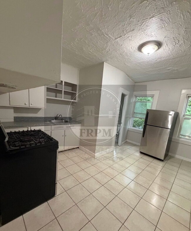 Building Photo - 441 Rivet St Unit 2E