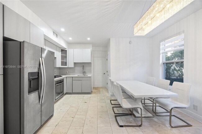 Photo - 4215 Sheridan Ave Unidad 3