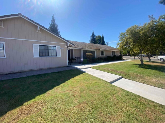 Photo - 3073 Fowler Ave