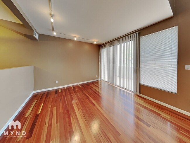 Photo - 10115 E Mountain View Rd