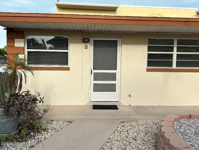 Building Photo - 355 Polk Ave Unit 8