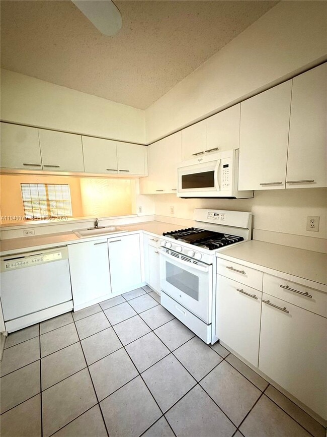 Photo - 7886 Dixie Beach Cir