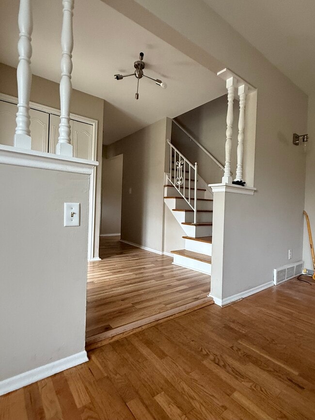 Photo - 793 Tarleton Ave