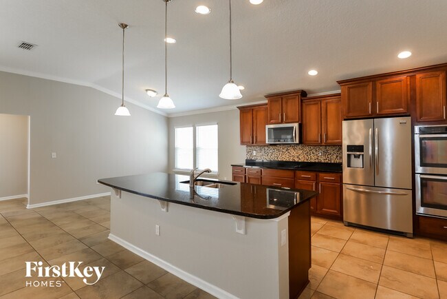 Photo - 1881 High Prairie Ln